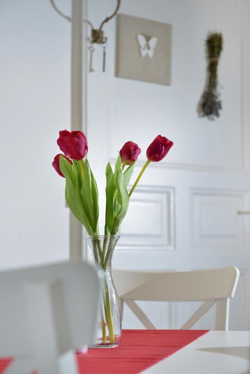 Paris Apartment Budapest Room photo